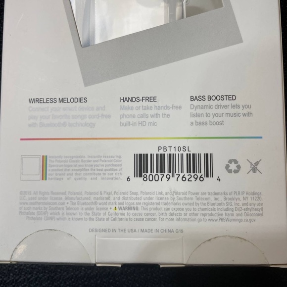 Polaroid Bluetooth Magnetic Wireless Earbuds Silver with Built In Microphone - Picture 4 of 5